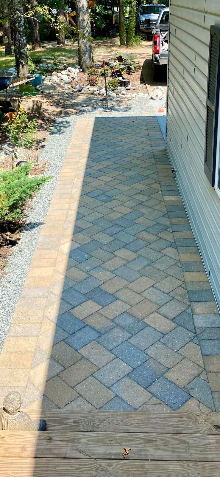 Pavers project completed by Mike's Concrete & Masonry