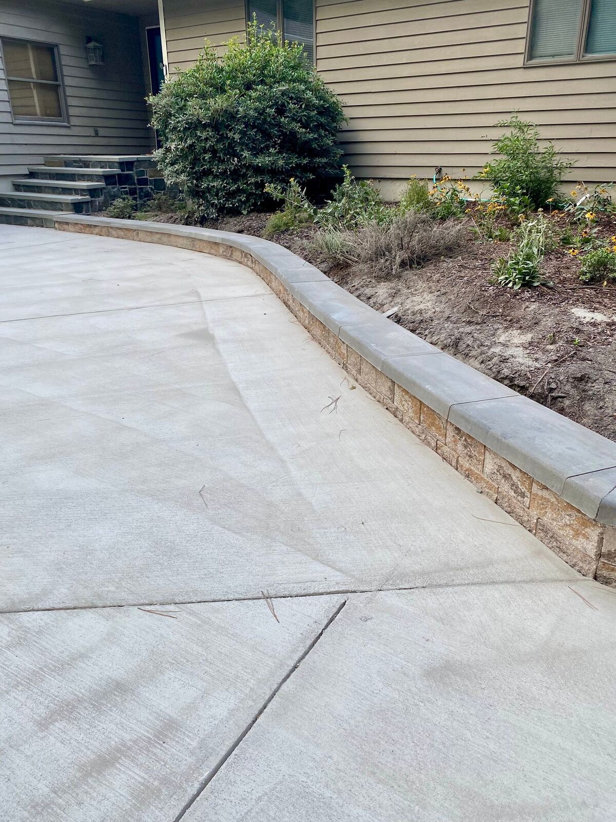 Pavers project completed by Mike's Concrete & Masonry